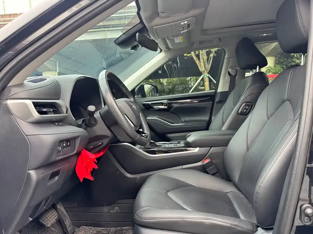 Toyota Highlander 2024 из CN, фото 6