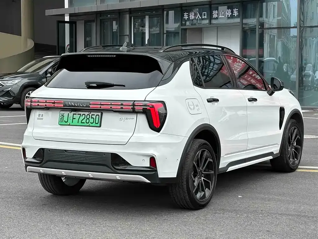 Lynk & Co 01 EM-P 2023 из CN, фото 3