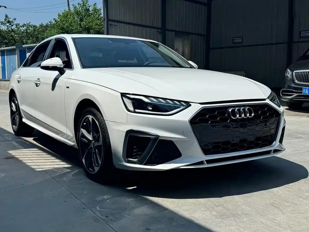 Audi A4L 2021 из CN, фото 7