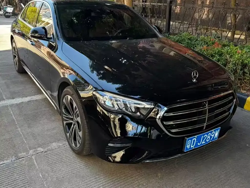 Mercedes-Benz E-Class 2025 из CN, фото 1