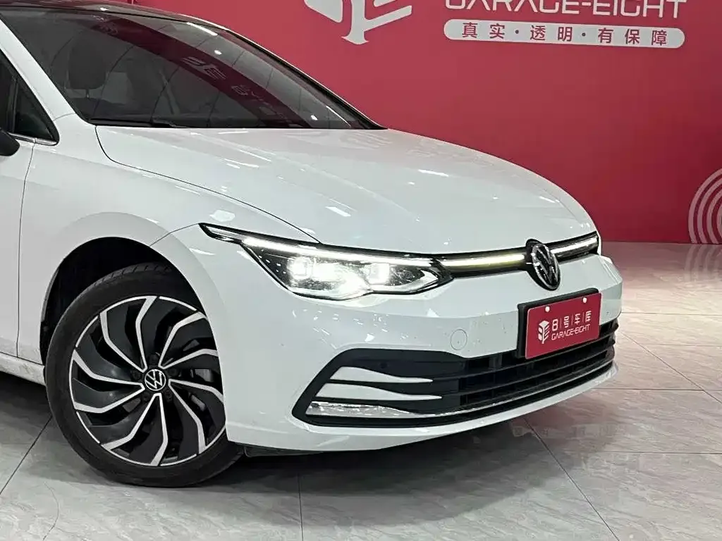 Volkswagen Golf 2024 из CN, фото 10