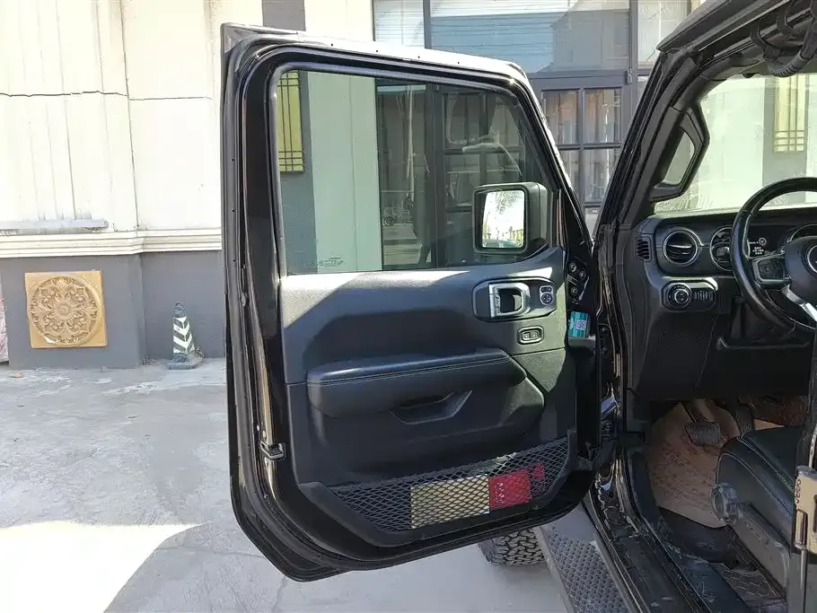 Jeep Wrangler 2021 из CN, фото 7
