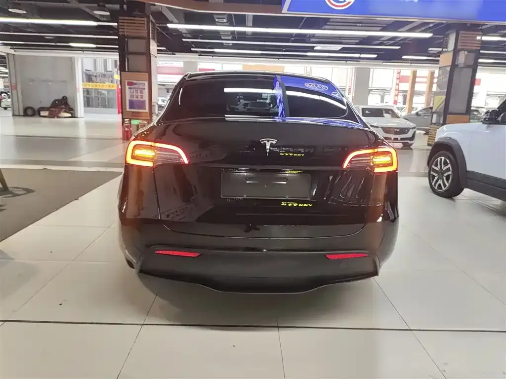 Tesla Model Y 2022 из CN, фото 3