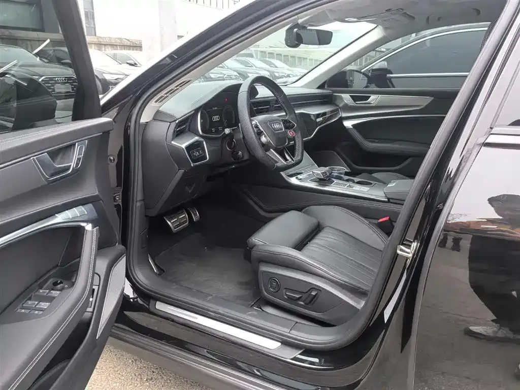 Audi A6 (Import) 2025 из CN, фото 3