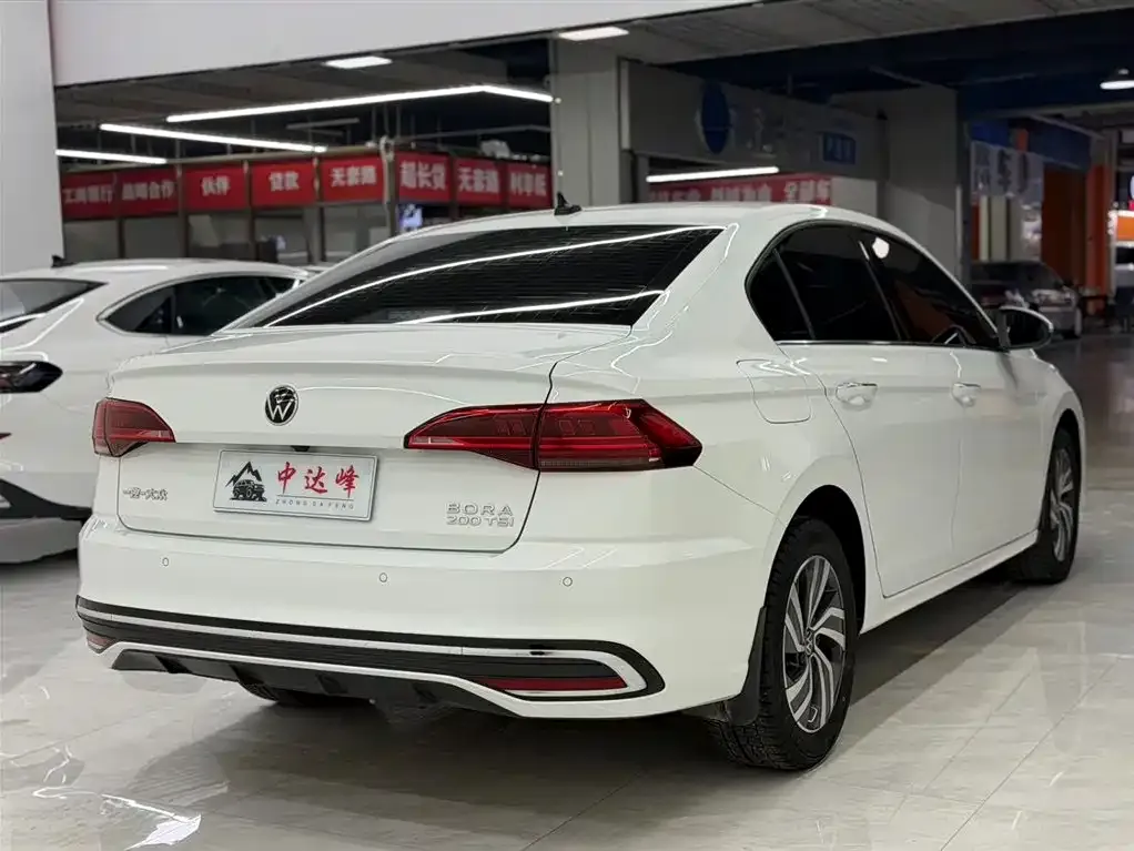 Volkswagen Bora 2022 из CN, фото 8