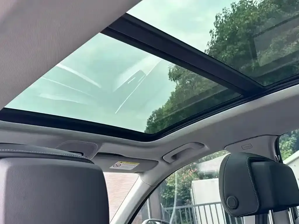 Audi A4L 2021 из CN, фото 2