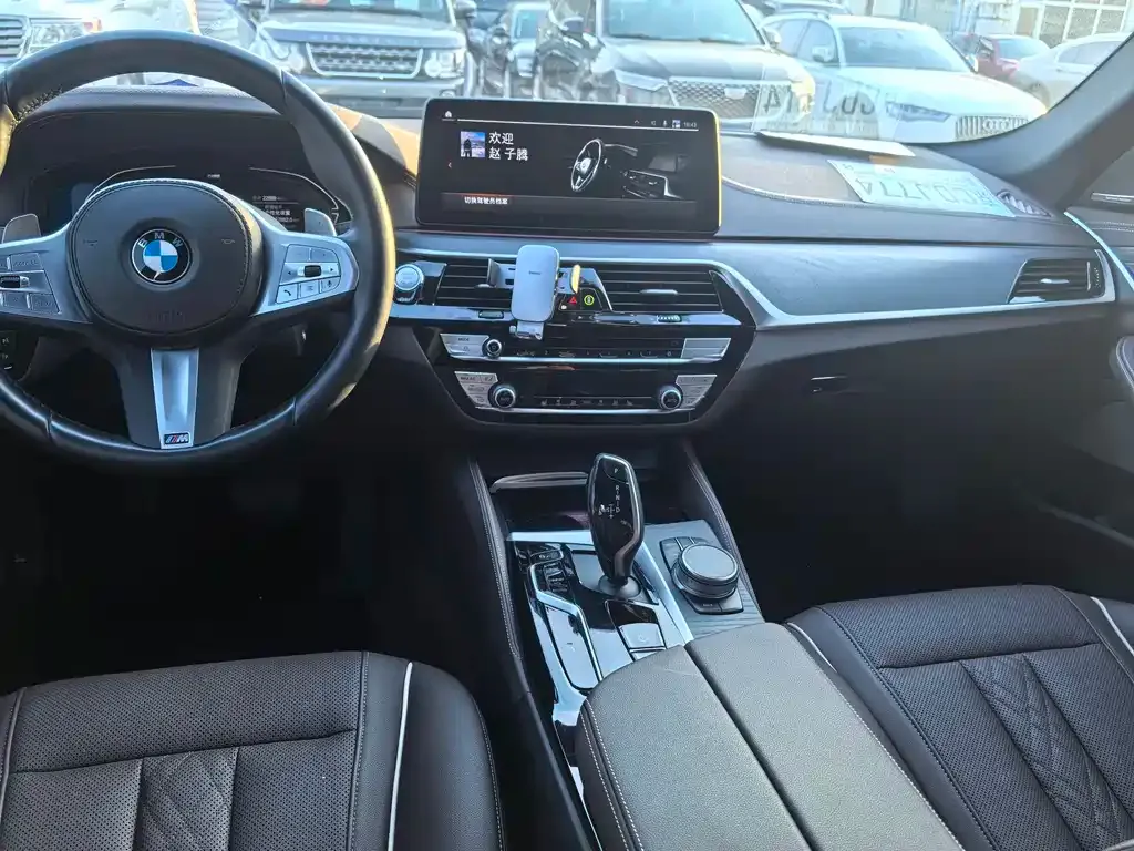 BMW 5 Series — фото 4