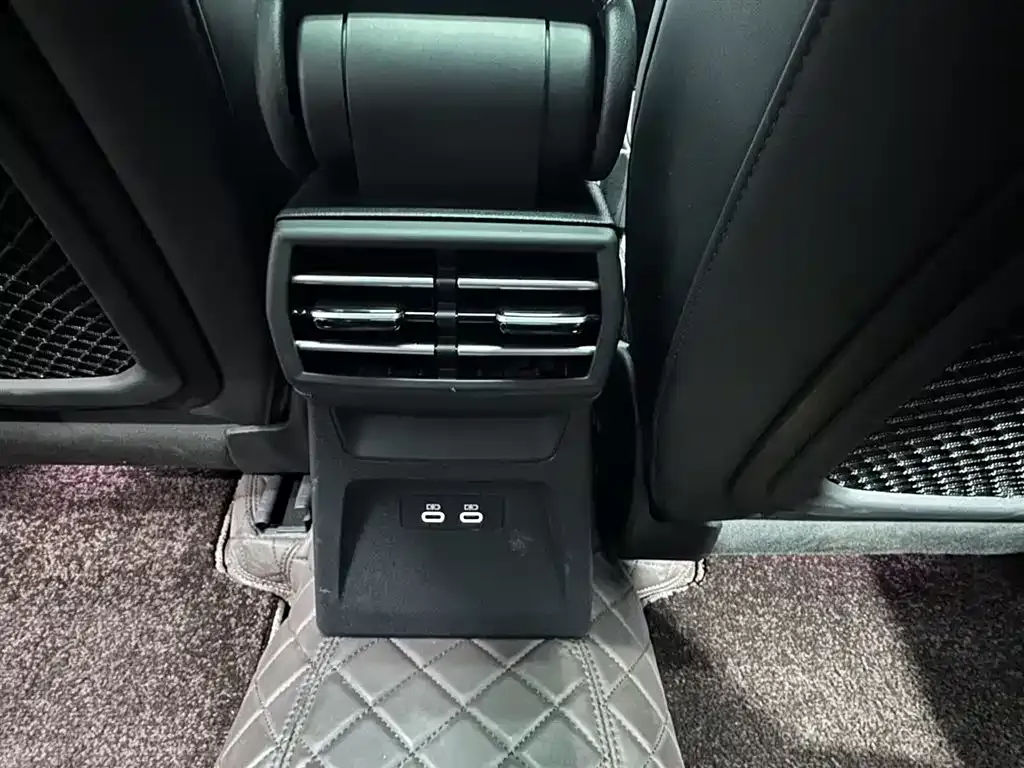 Audi A3 2024 из CN, фото 7