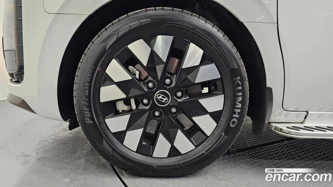 Hyundai Staria 2025 из KR, фото 7