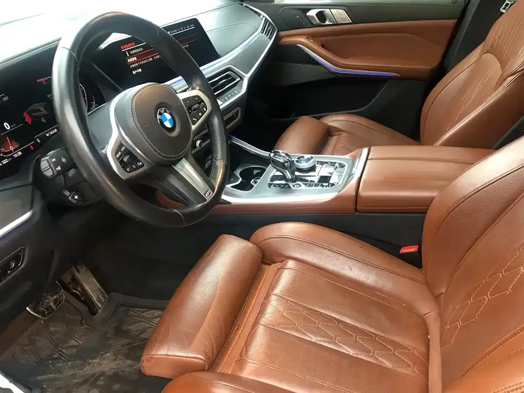 BMW X7 — фото 8