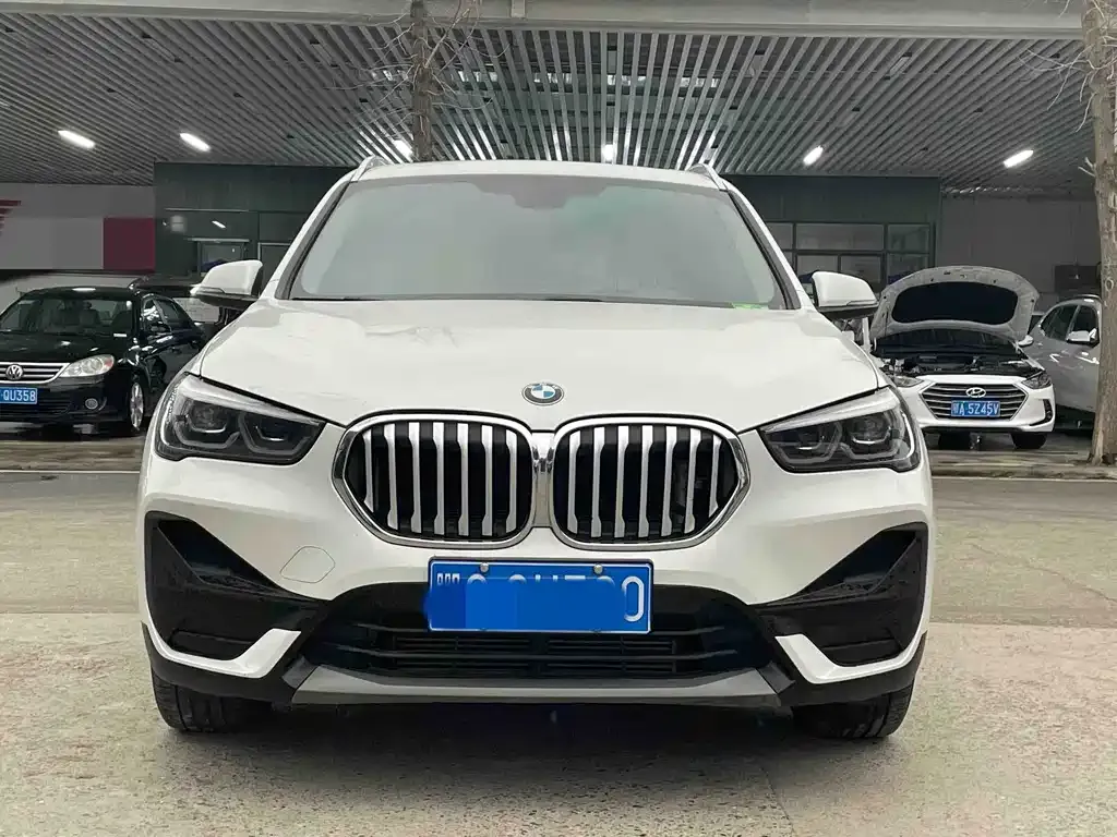 BMW X1 — фото 3