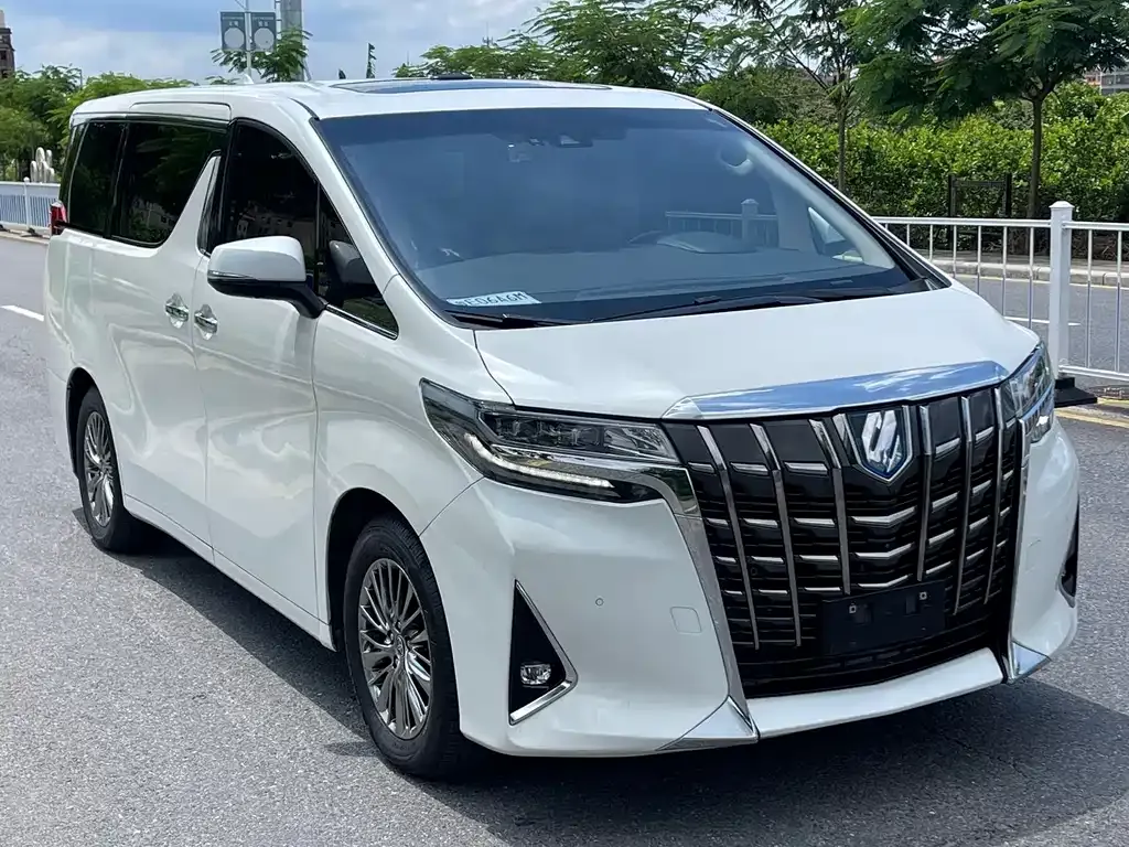 Toyota Alphard 2022 из CN, фото 4
