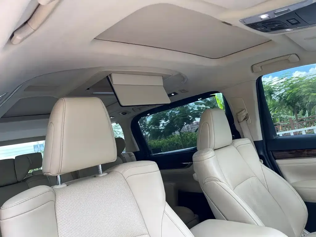 Toyota Alphard 2022 из CN, фото 9