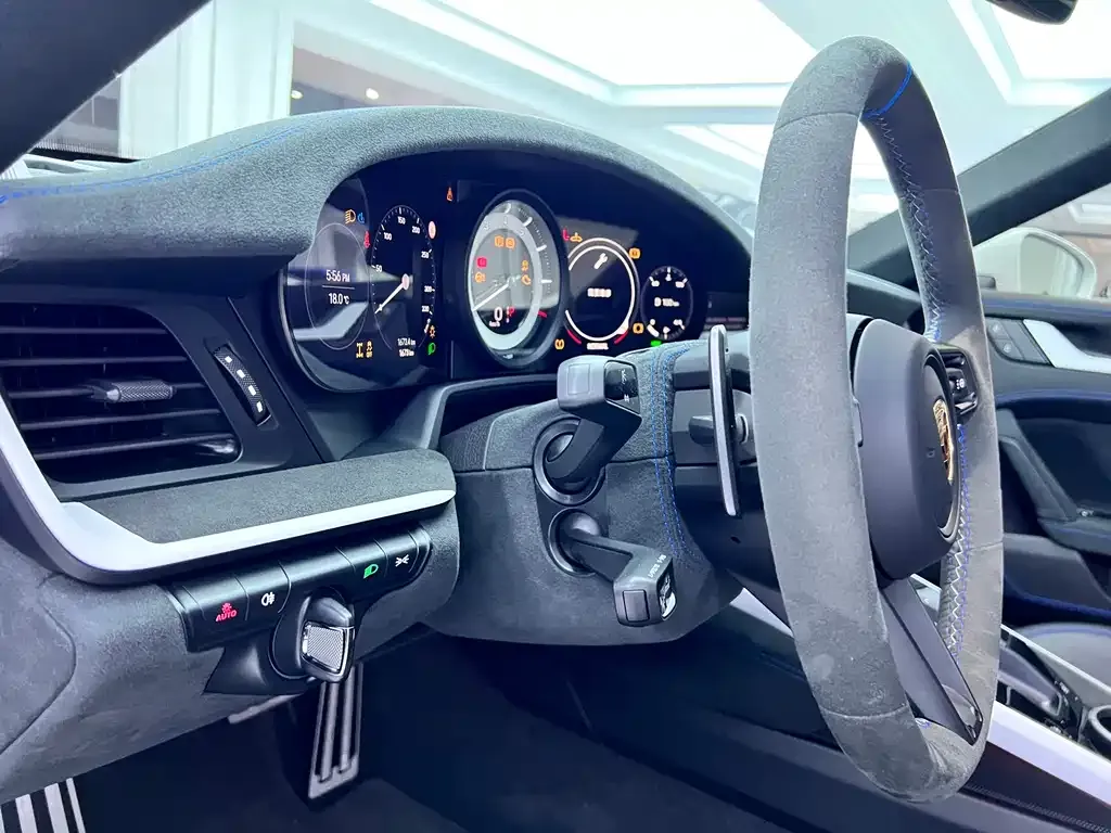 Porsche 911 2024 из CN, фото 9