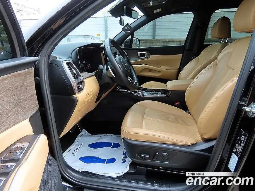 Kia Sorento — фото 5