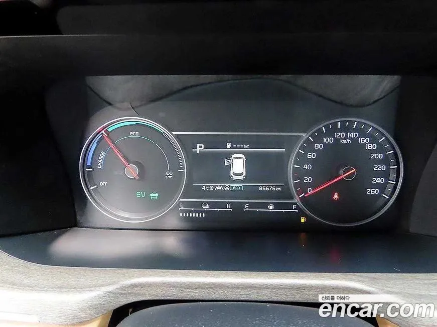 Kia Sorento — фото 10