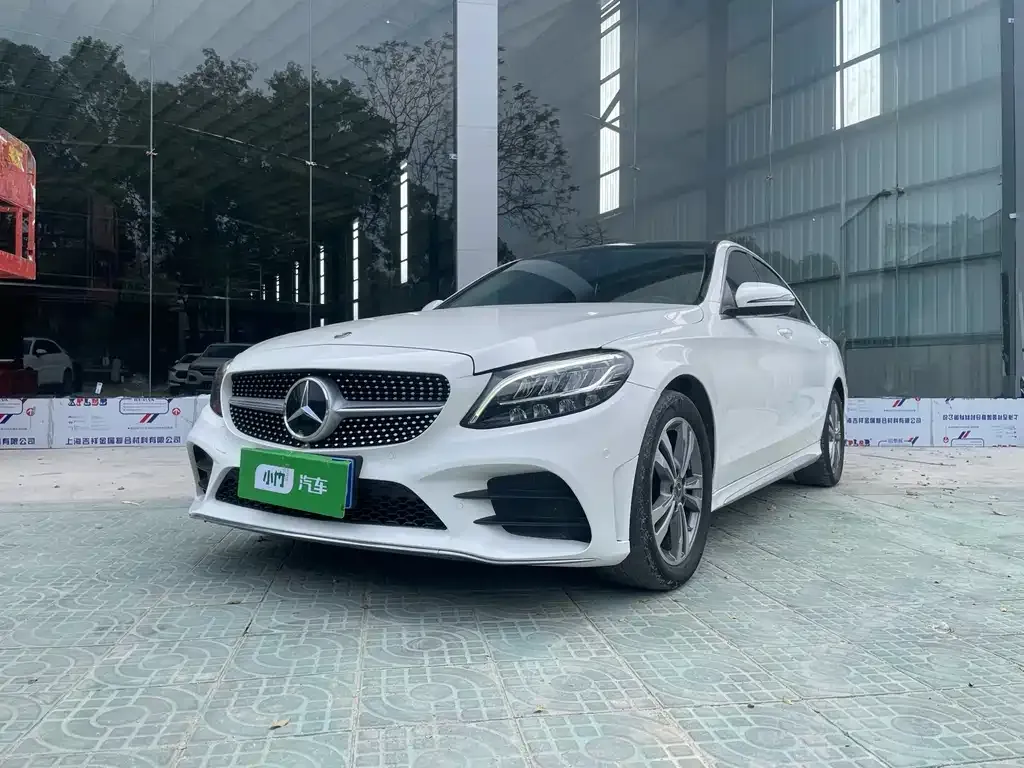 Mercedes-Benz C-Class — фото 1