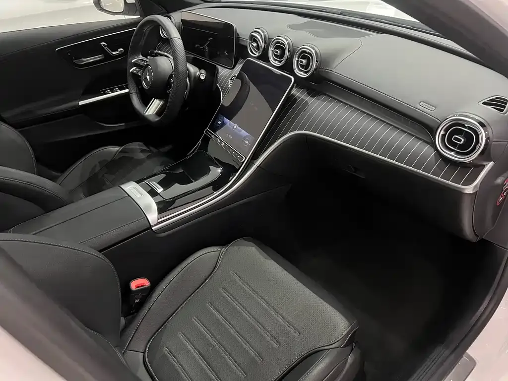 Mercedes-Benz C-Class 2023 из CN, фото 2