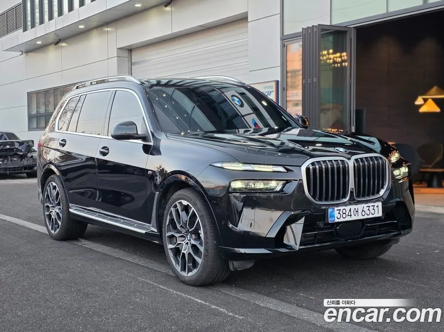 BMW X7 — фото 2