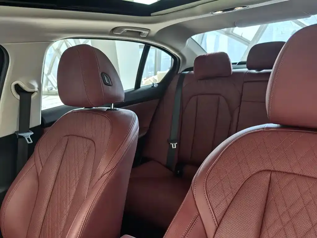 BMW i3 2024 из CN, фото 4