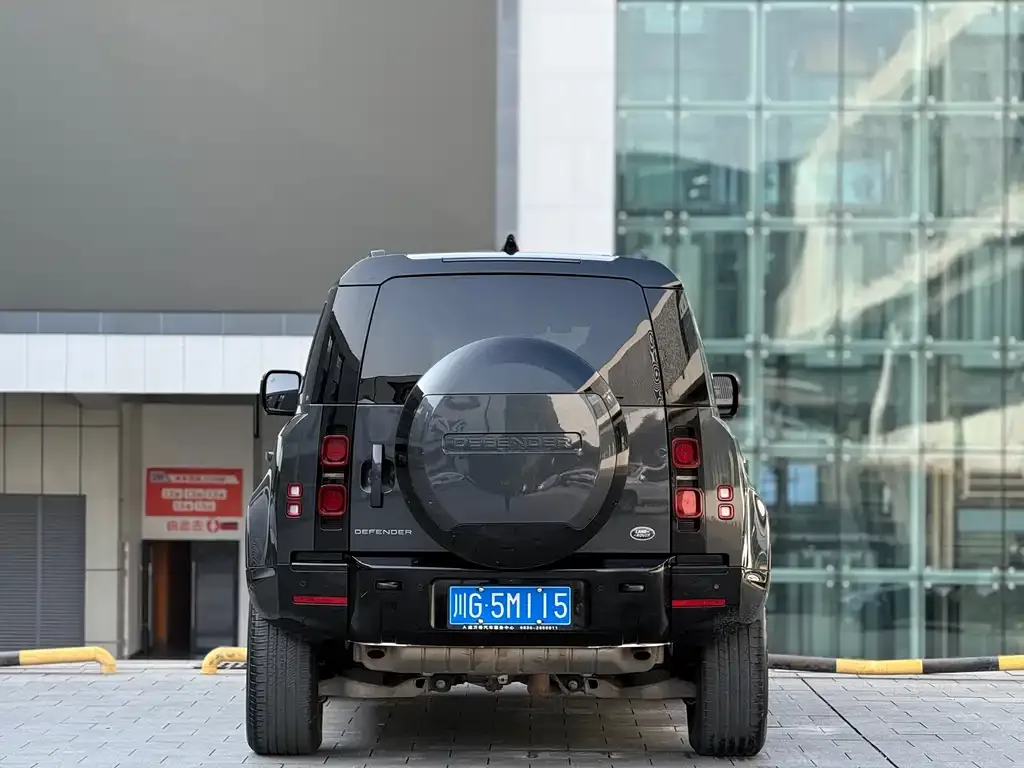 Land Rover Defender — фото 4