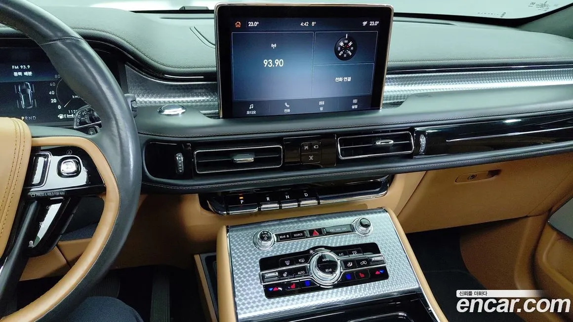 Lincoln Aviator — фото 10