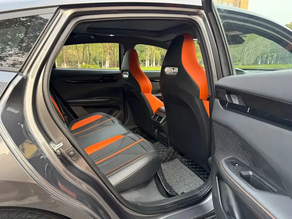 Changan UNI-V 2024 из CN, фото 10