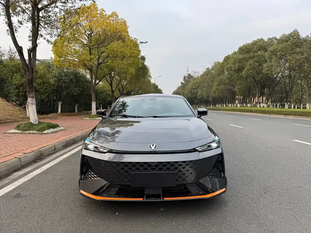 Changan UNI-V 2024 из CN, фото 3