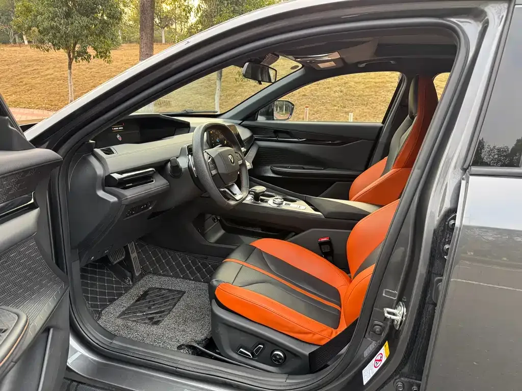 Changan UNI-V 2024 из CN, фото 6