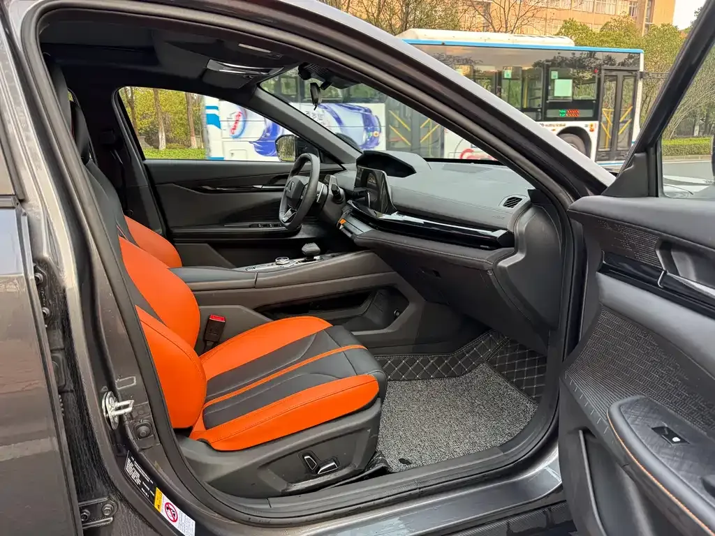 Changan UNI-V 2024 из CN, фото 9