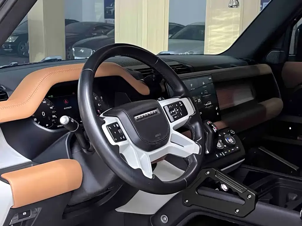 Land Rover Defender 2023 из CN, фото 4