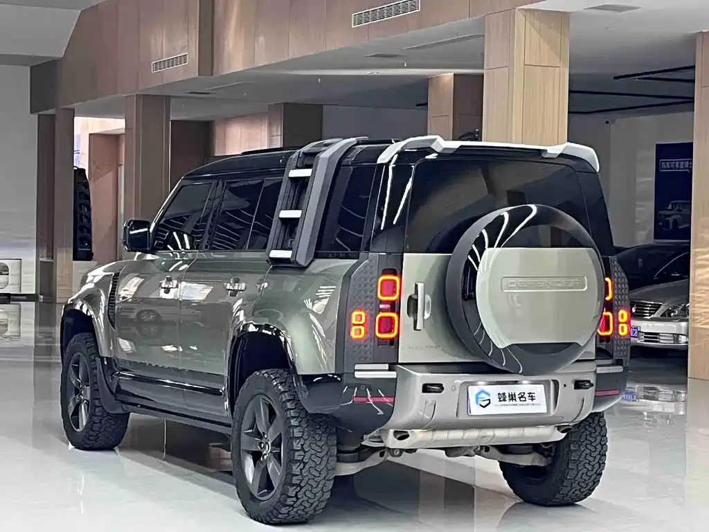 Land Rover Defender 2023 из CN, фото 9
