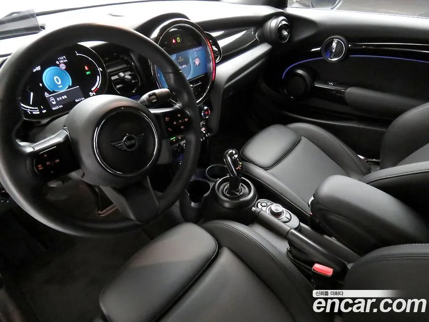 Mini Cooper Convertible 2022 из KR, фото 10