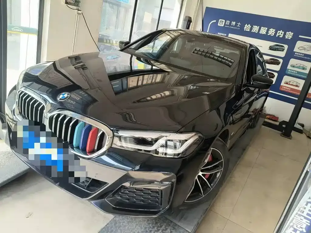BMW 5 Series 2023 из CN, фото 1