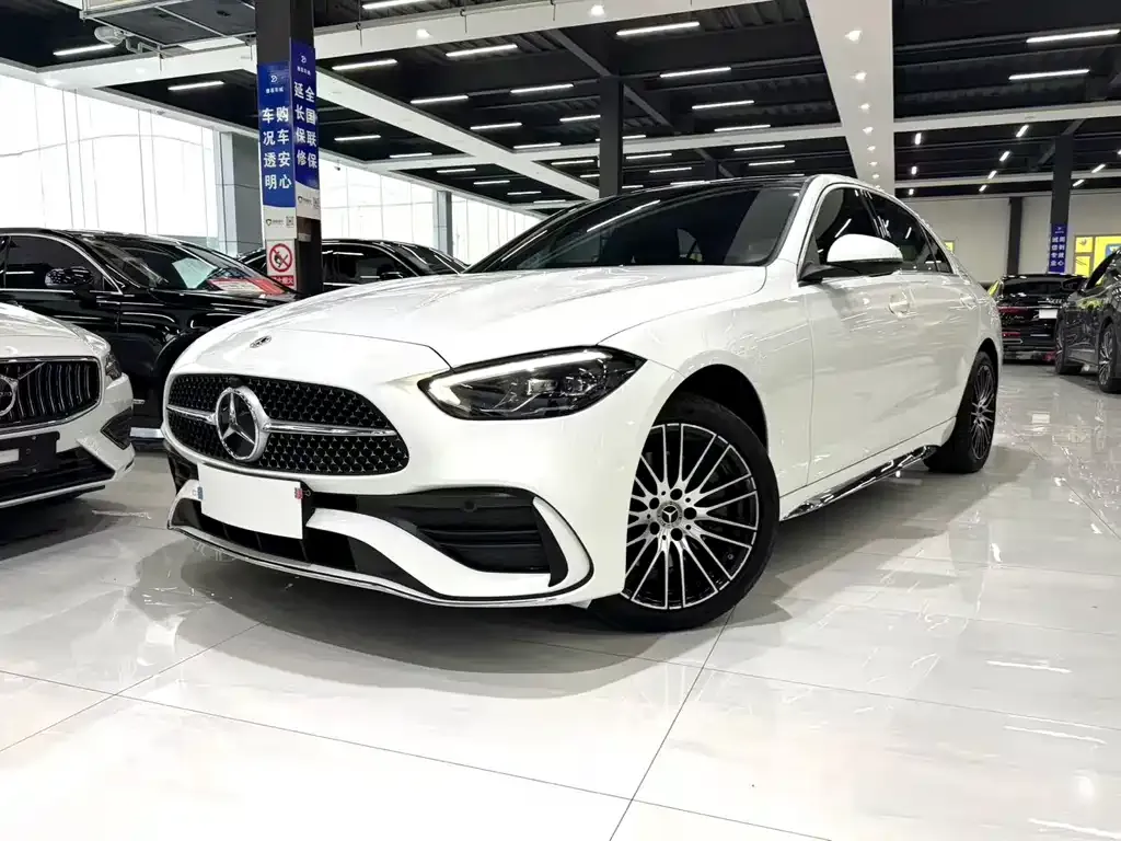 Mercedes-Benz C-Class — фото 1