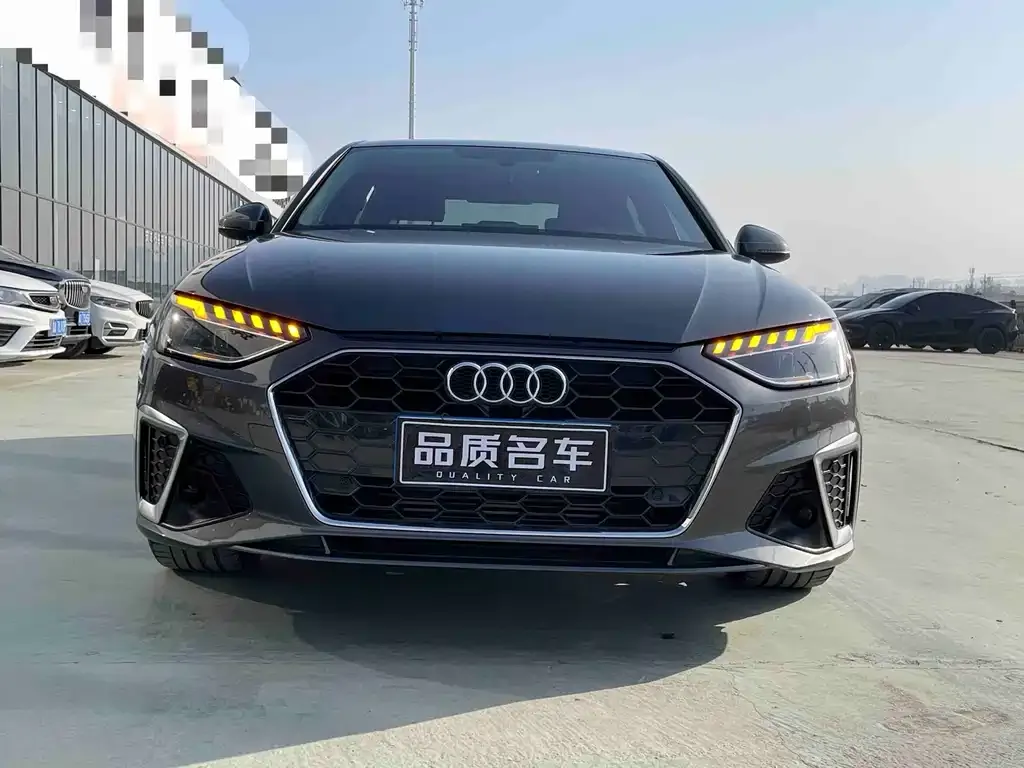 Audi A4L 2023 из CN, фото 4