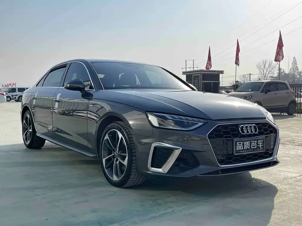 Audi A4L 2023 из CN, фото 2