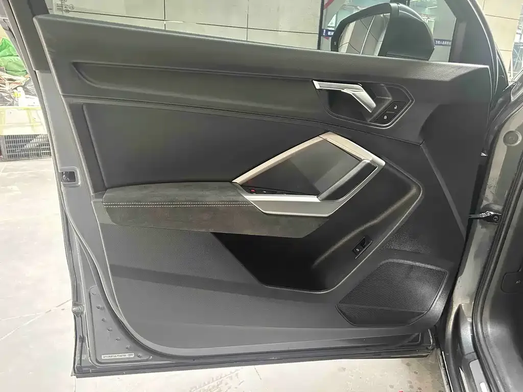 Audi Q3 2021 из CN, фото 3
