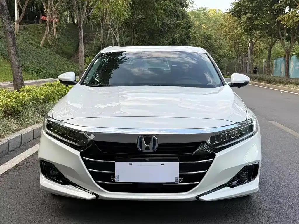 Honda Accord — фото 6