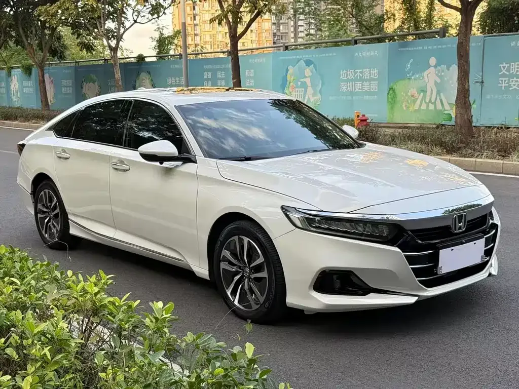 Honda Accord — фото 9
