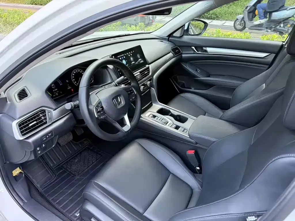 Honda Accord — фото 3
