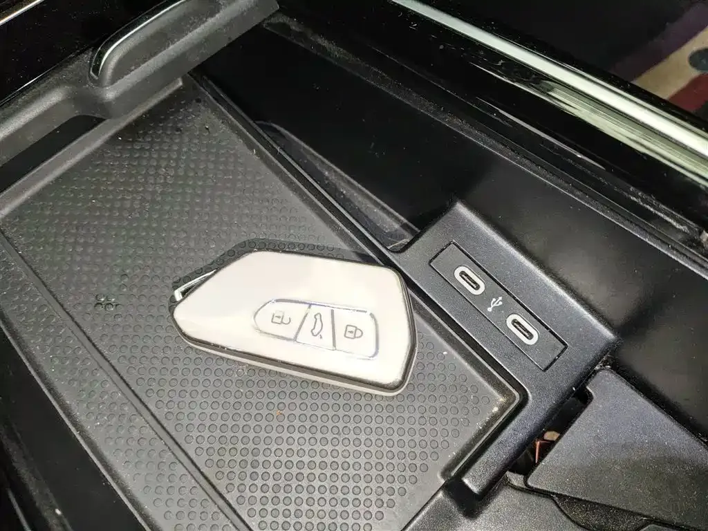 Volkswagen ID.4 X 2022 из CN, фото 9