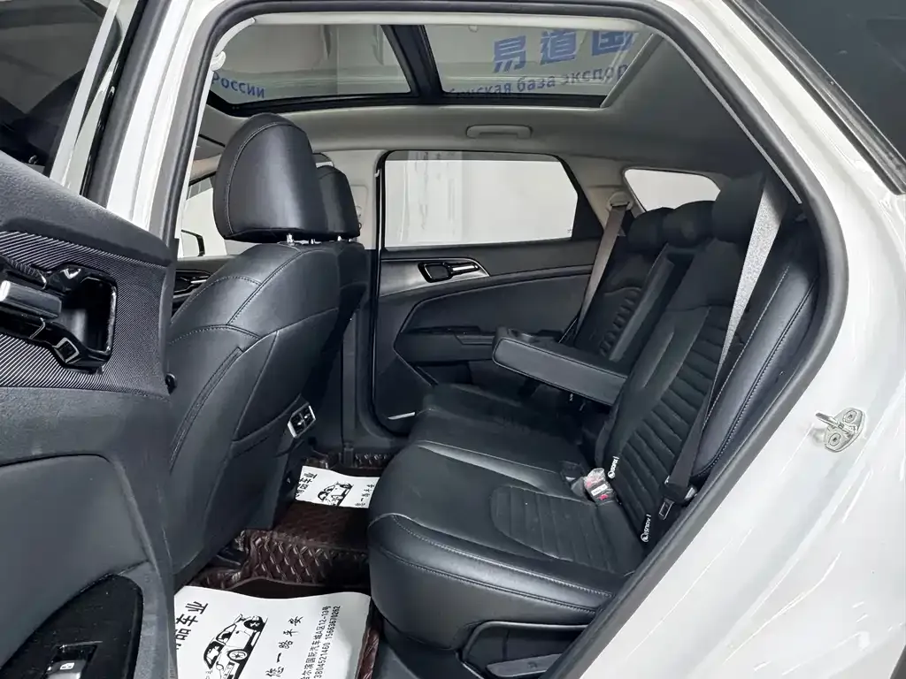 Kia Sportage 2023 из CN, фото 10
