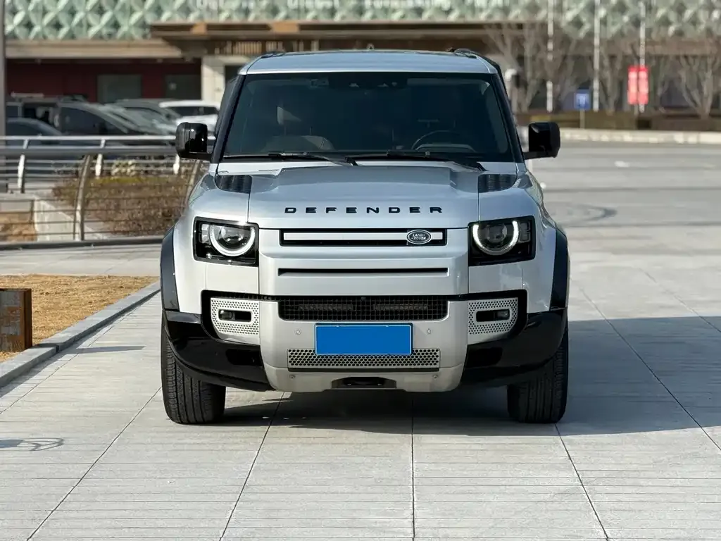 Land Rover Defender — фото 2