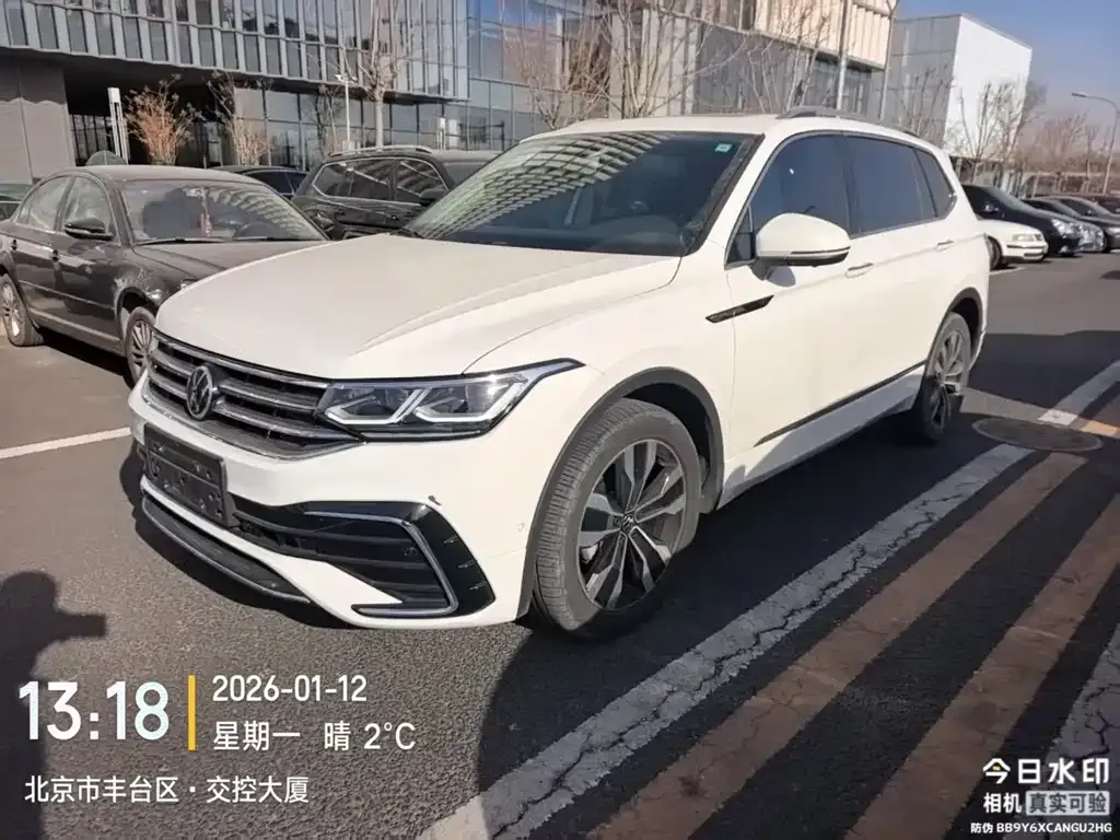 Volkswagen Tiguan L 2022 из CN, фото 1