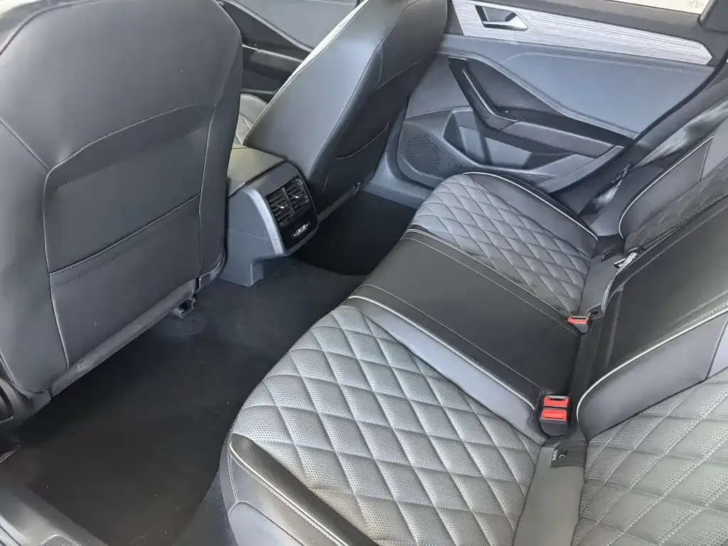 Volkswagen Sagitar 2022 из CN, фото 6