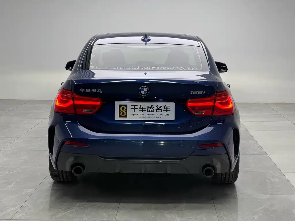 BMW 1 Series 2021 из CN, фото 2