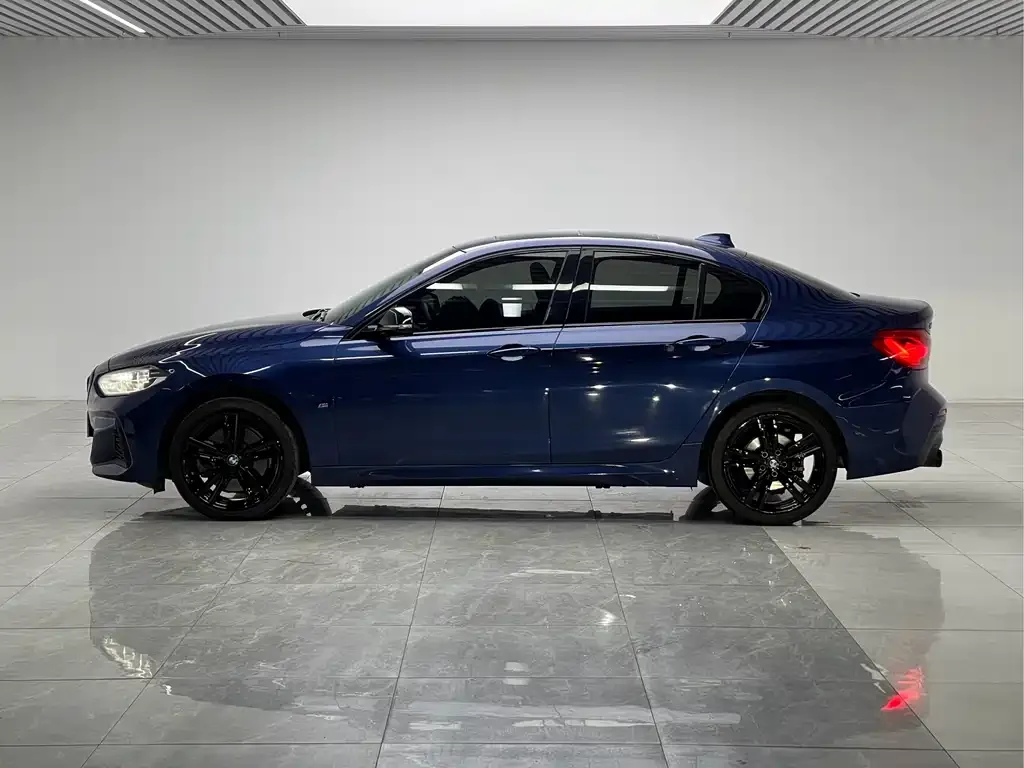 BMW 1 Series 2021 из CN, фото 5