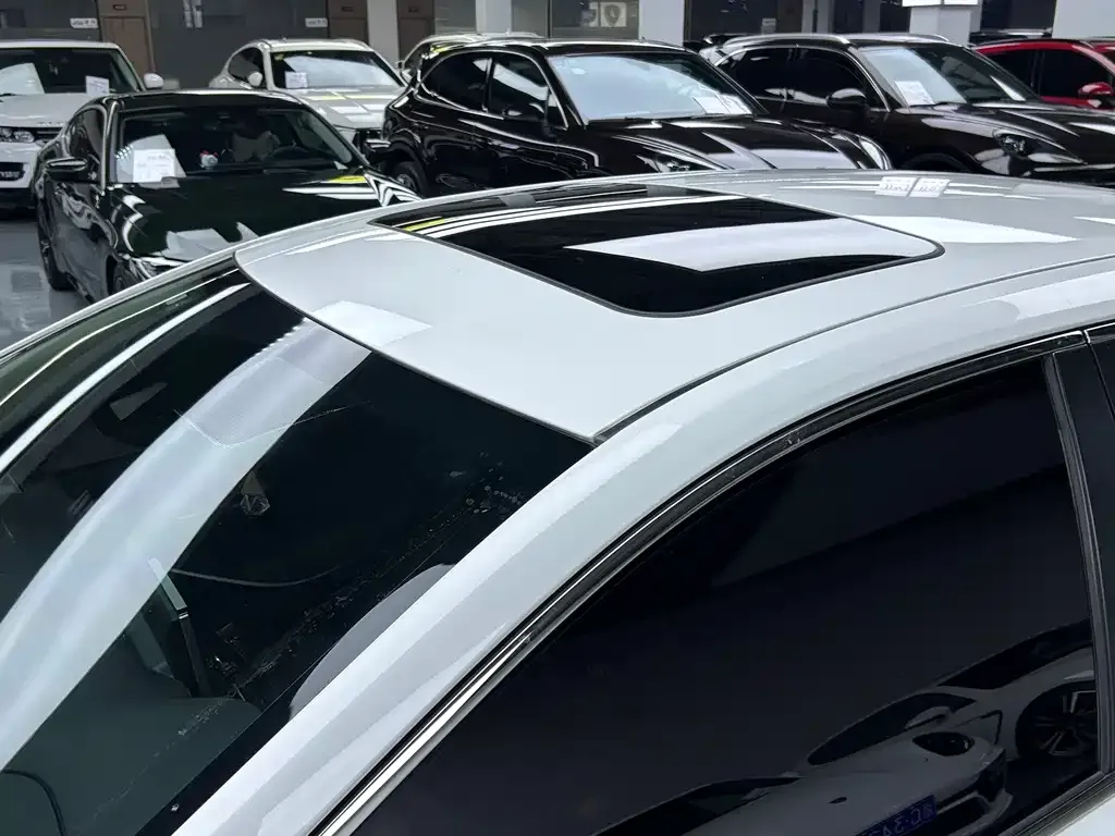 Toyota Corolla 2022 из CN, фото 2
