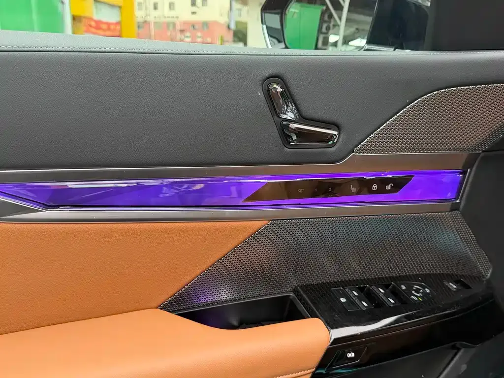 BMW i7 2023 из CN, фото 6